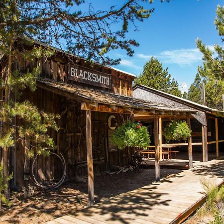 Bend-Sunriver Camping Resort 24 Ft. Yurt 16 Eksteriør billede